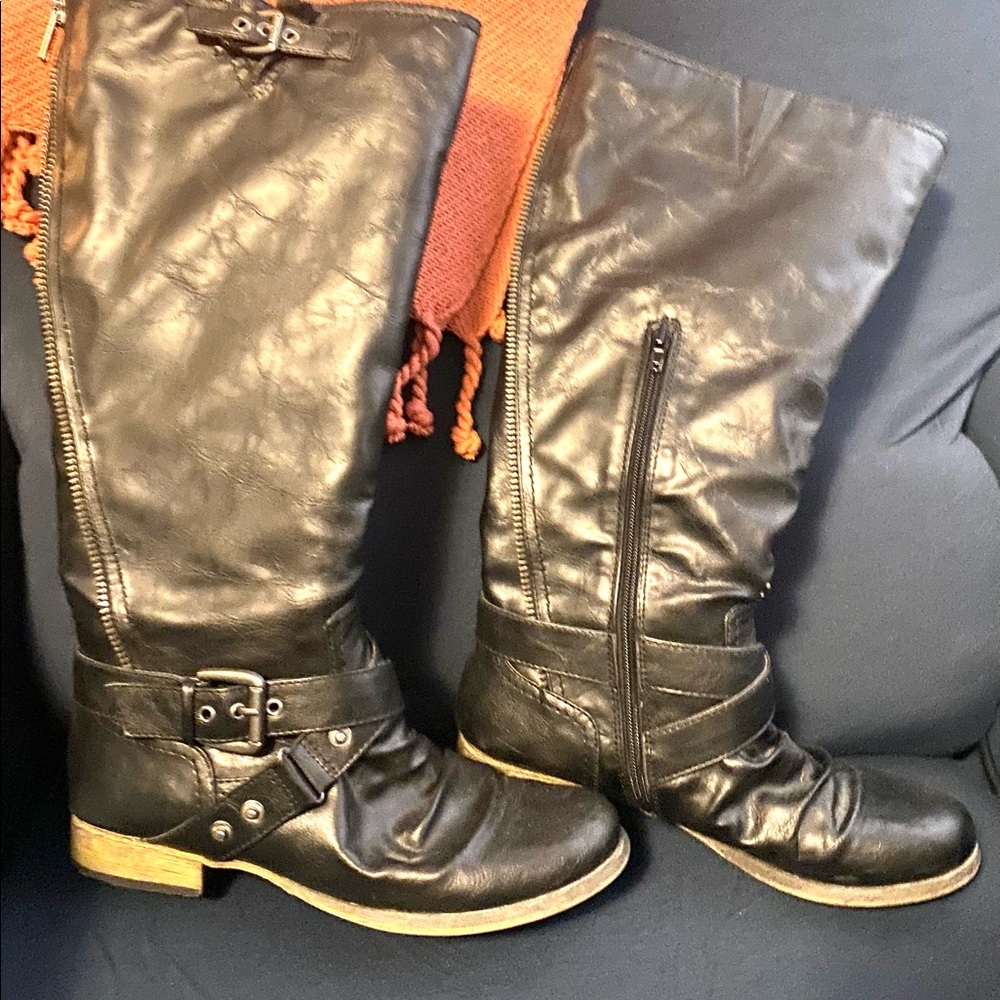 Carlos Santana wide calf boots